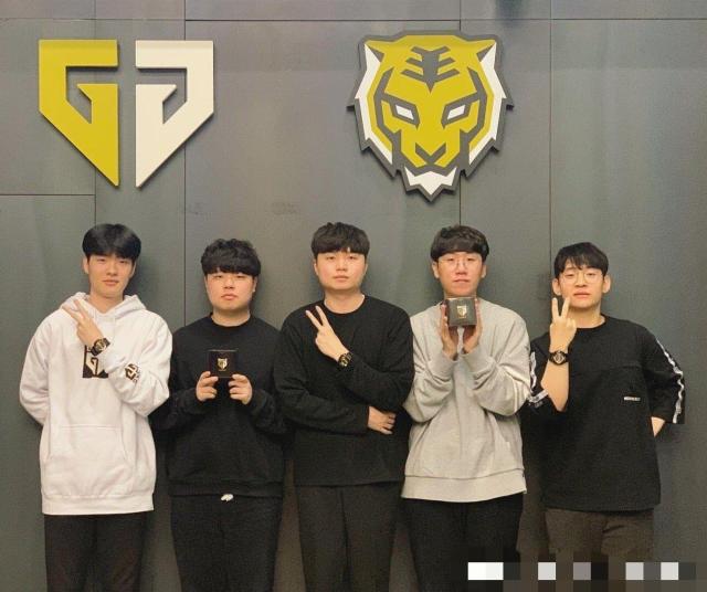 展示了优异 展示了优异