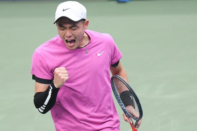 球迷则纷纷 球迷则纷纷