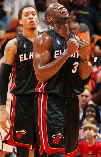 摆在台面上 摆在台面上